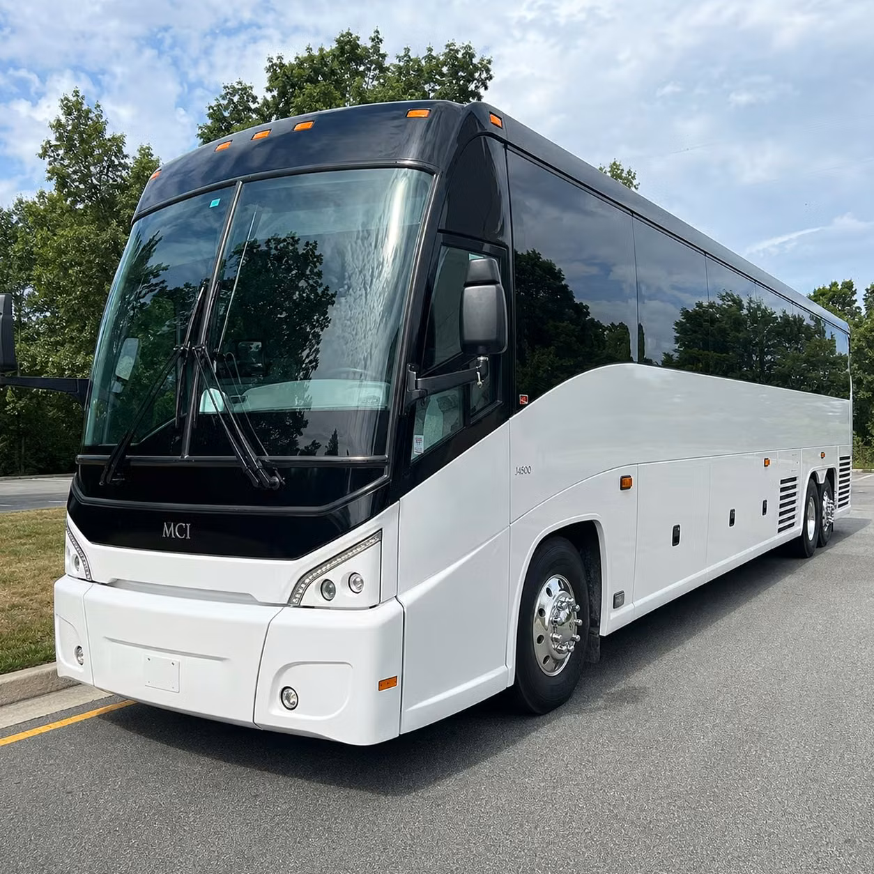 corporate groups in miramar rely on long distance bus rentals for multi city travel